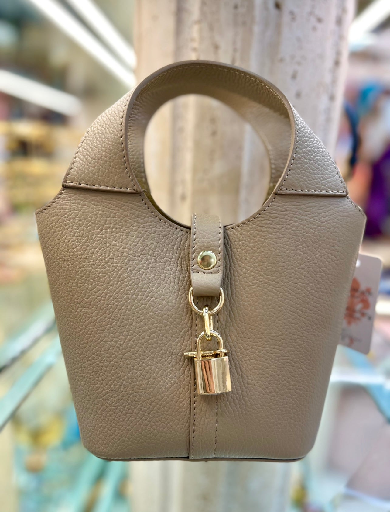 Neutral tones of leather